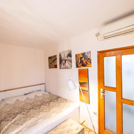Old Street Apartment Podgorica Exterior photo